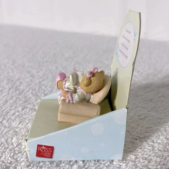 5/$35 Vintage Pamper Me Relaxing Reading Bear Figurine Collectible - Picture 5 of 9